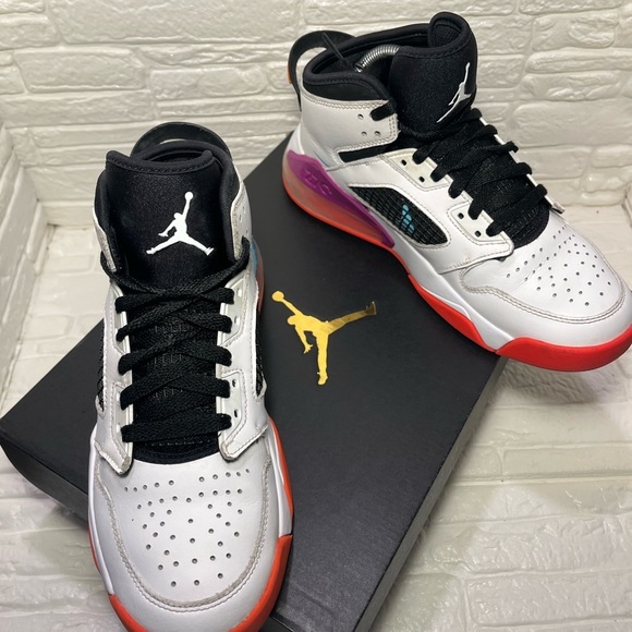 Jordan Shoes - Air Jordan Mars 270